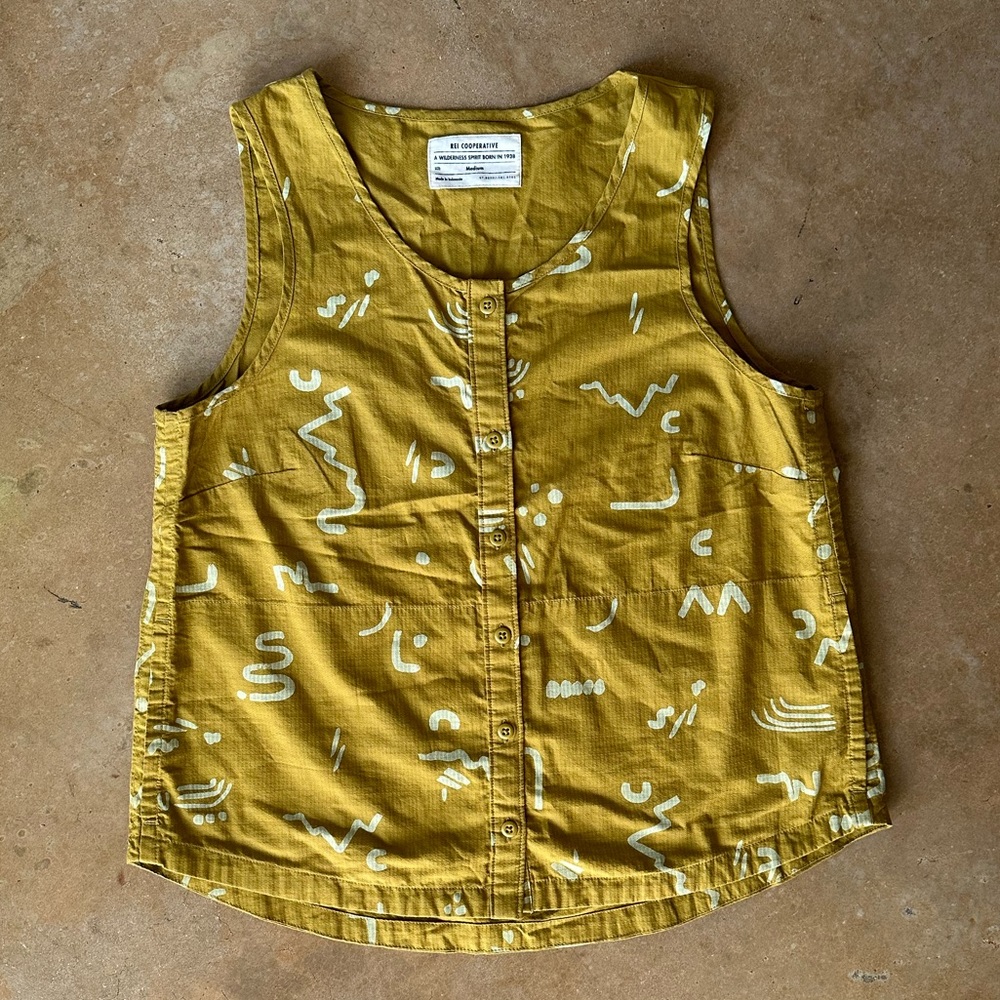 REI Abstract Shape Button Tank